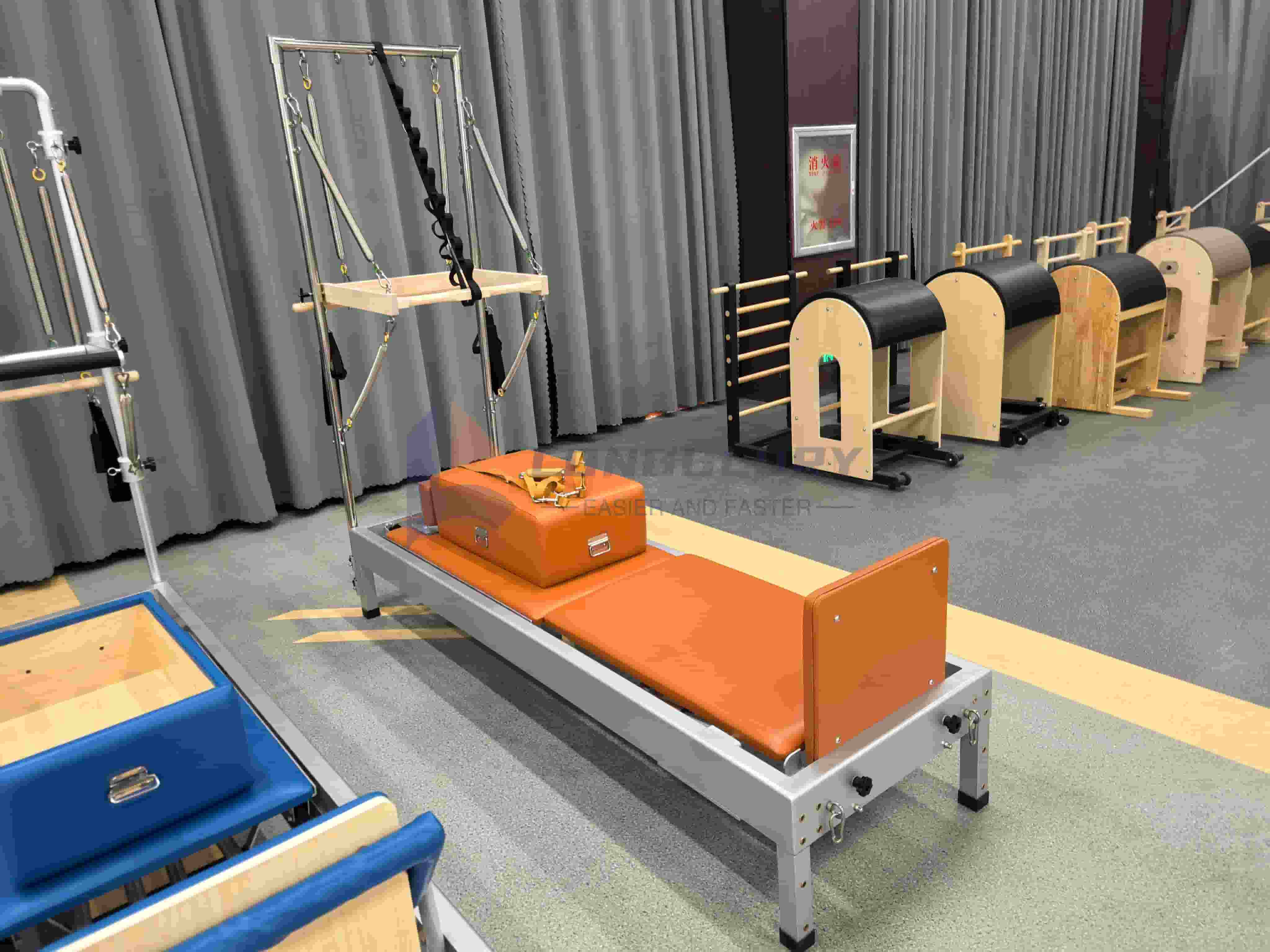 Hliníkový pilates reformátor s věží